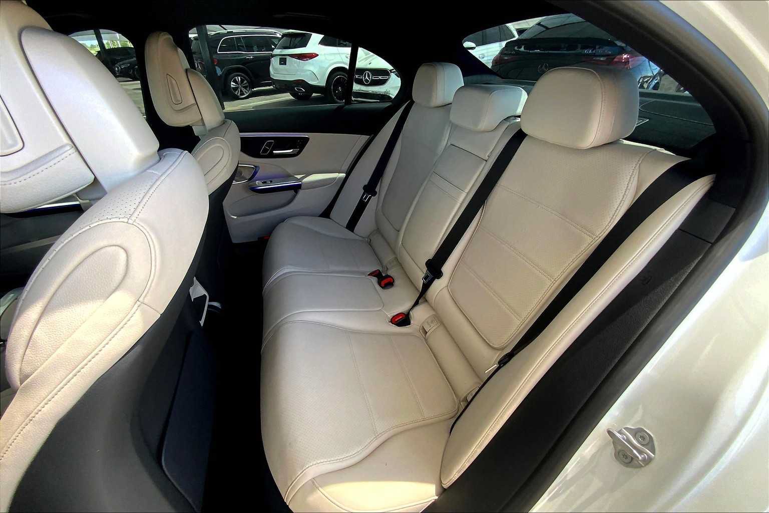 Certified 2022 Mercedes-Benz C 300 Sedan w/ Exclusive Trim Package image 20