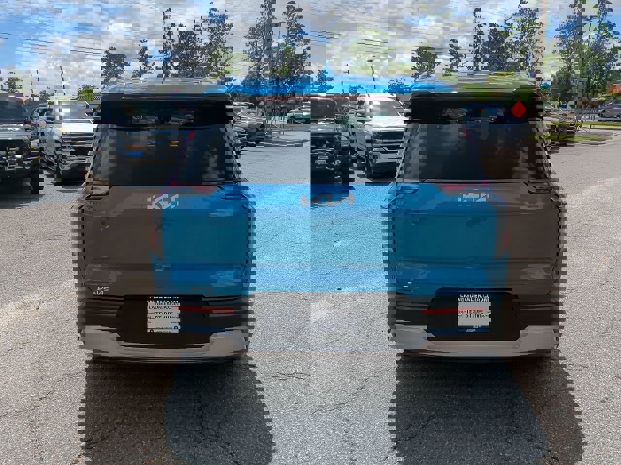 New 2026 Kia EV9 Wind image 5