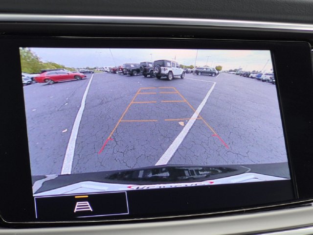 Used 2024 Buick Enclave Essence AWD/4WD image 14