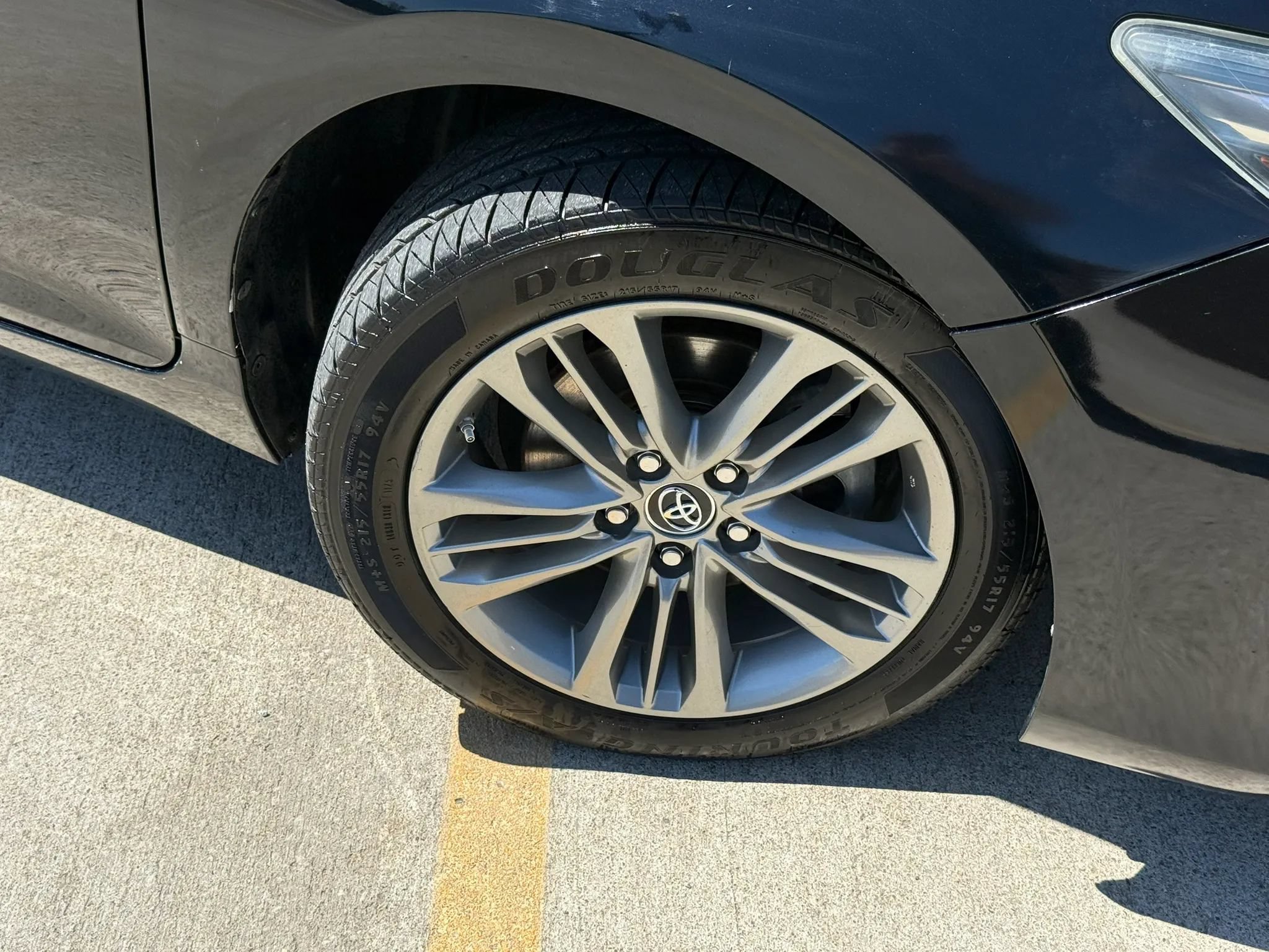 Used 2016 Toyota Camry SE FWD image 42