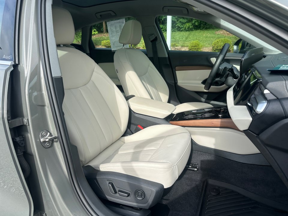 Certified 2025 Audi A5 2.0T Premium AWD/4WD image 28
