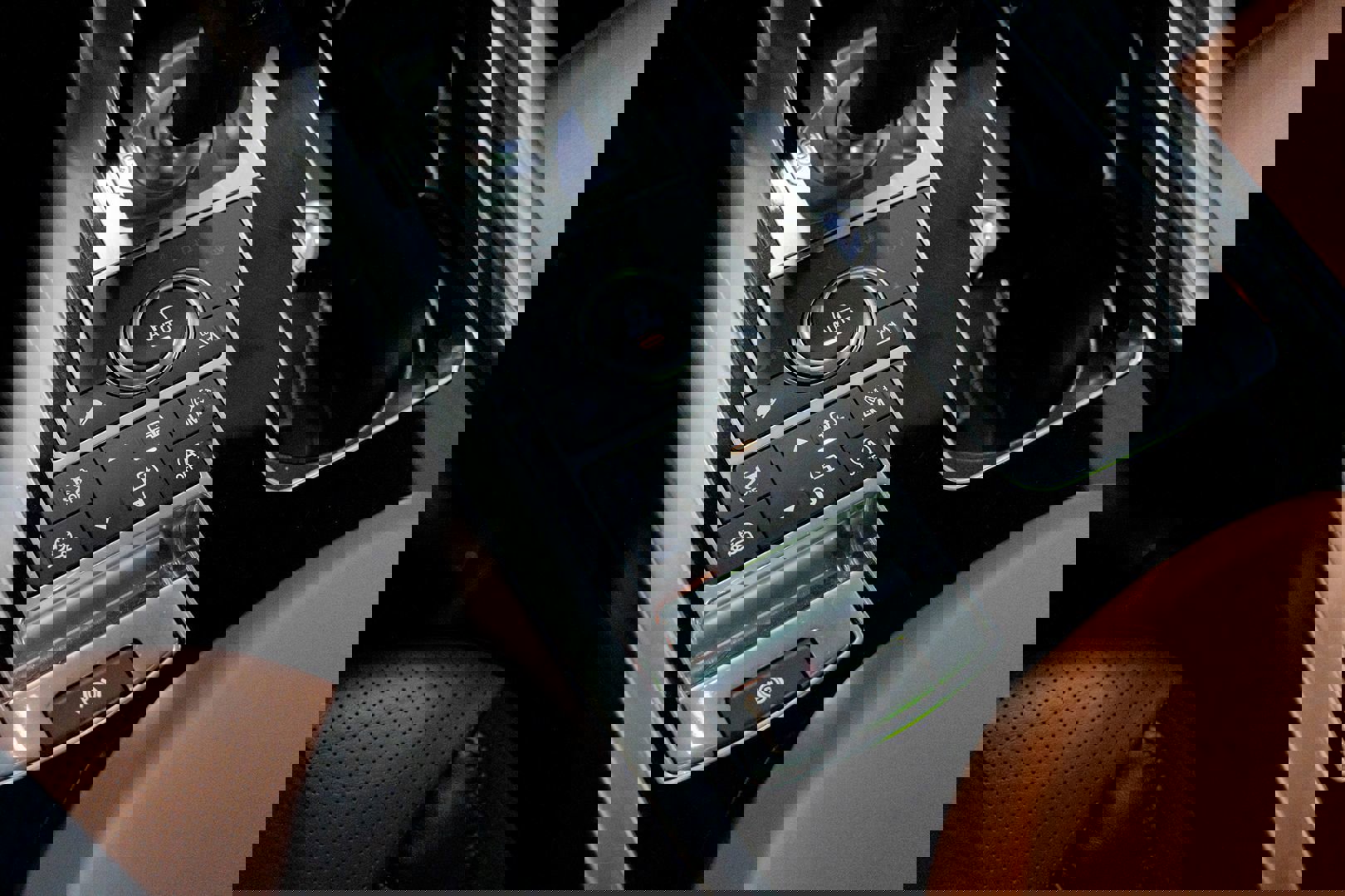 Used 2017 Land Rover Range Rover Sport Autobiography image 37