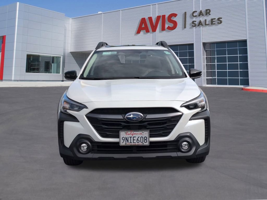 Used 2025 Subaru Outback Premium image 2