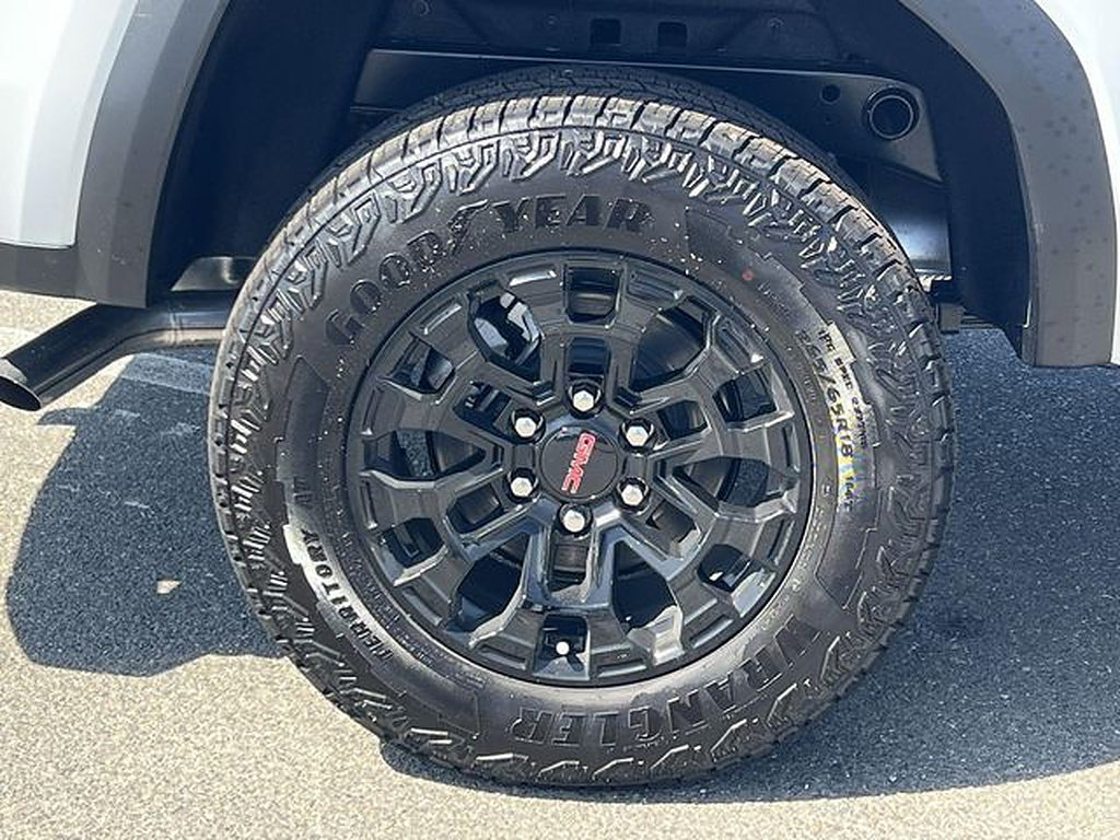 New 2026 GMC Canyon Elevation RWD image 35