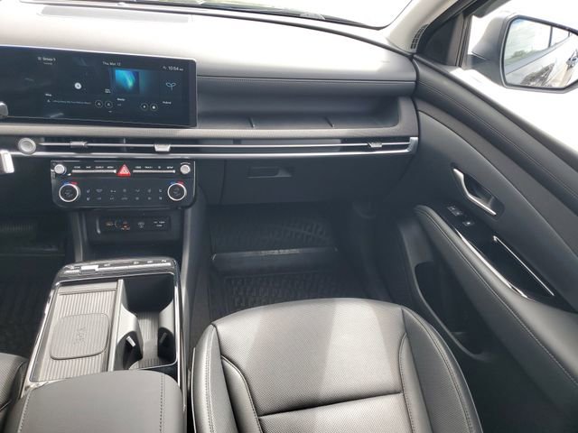 Used 2025 Hyundai Tucson Limited image 31