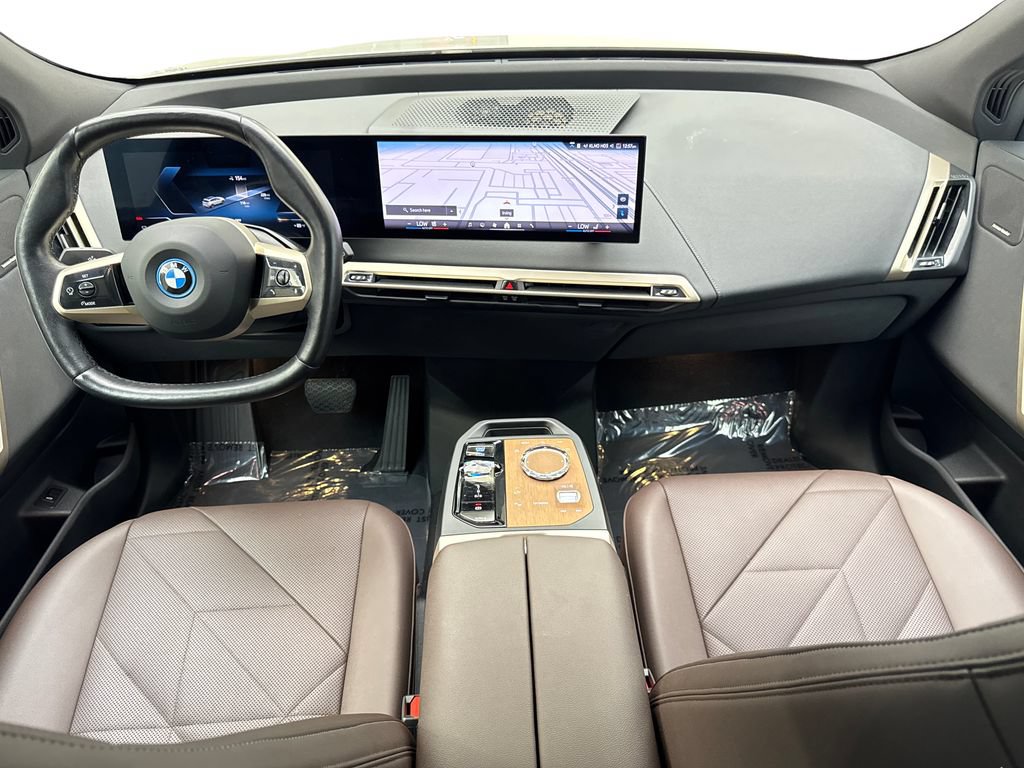 Used 2024 BMW iX xDrive50 w/ Premium Package AWD/4WD image 49