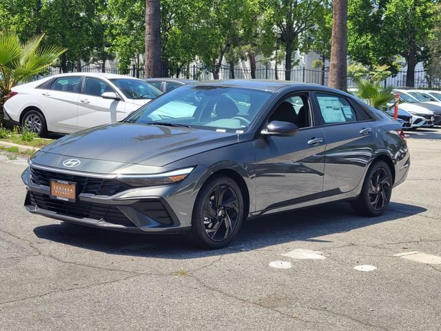 New 2026 Hyundai Elantra Sport FWD image 2