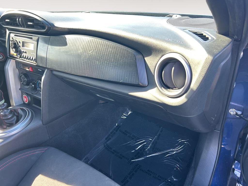 Used 2013 Scion FR-S RWD image 26
