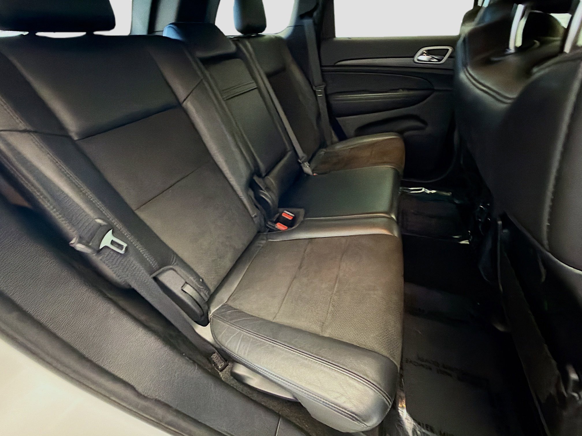 Used 2020 Jeep Grand Cherokee Altitude image 14