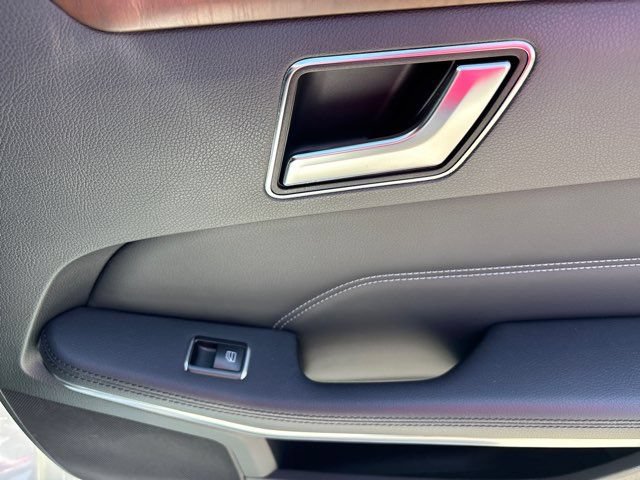 Used 2014 Mercedes-Benz E 250 BlueTEC Sedan image 58