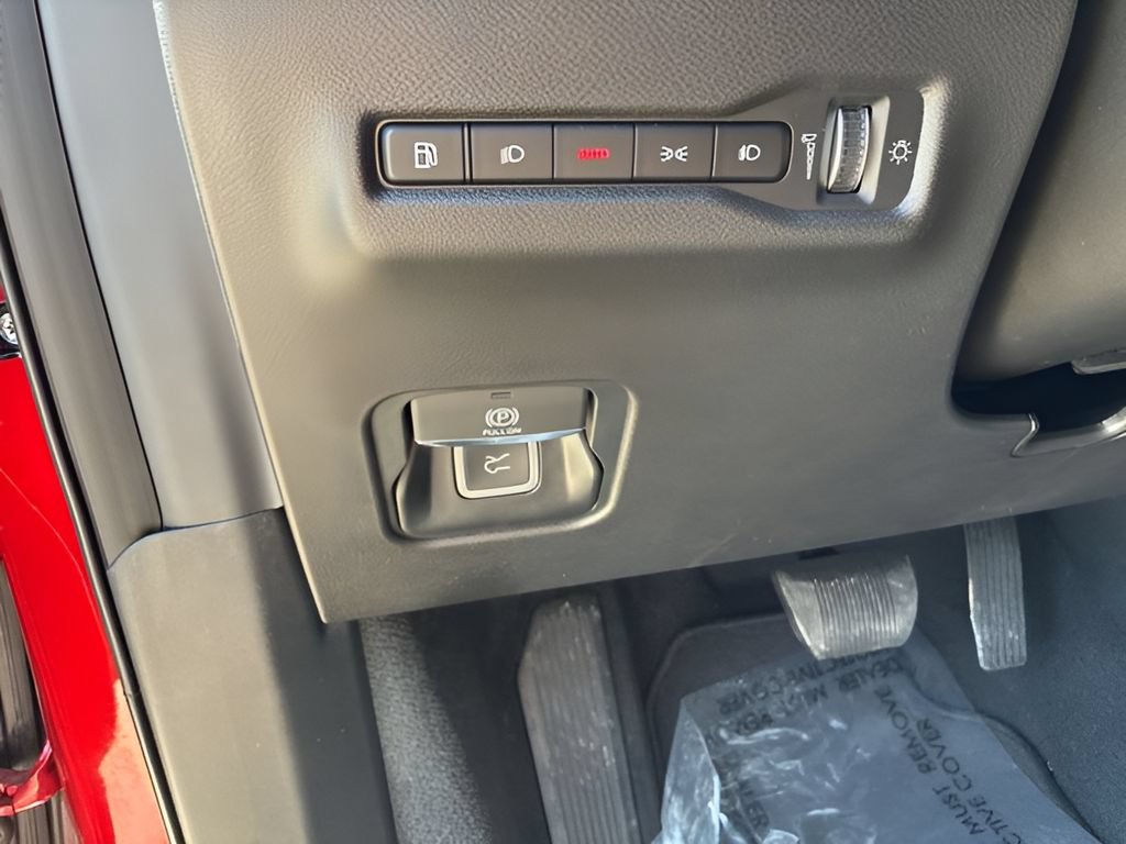 New 2026 Jeep Cherokee Overland w/ Advanced Pro Tech Group AWD/4WD image 14