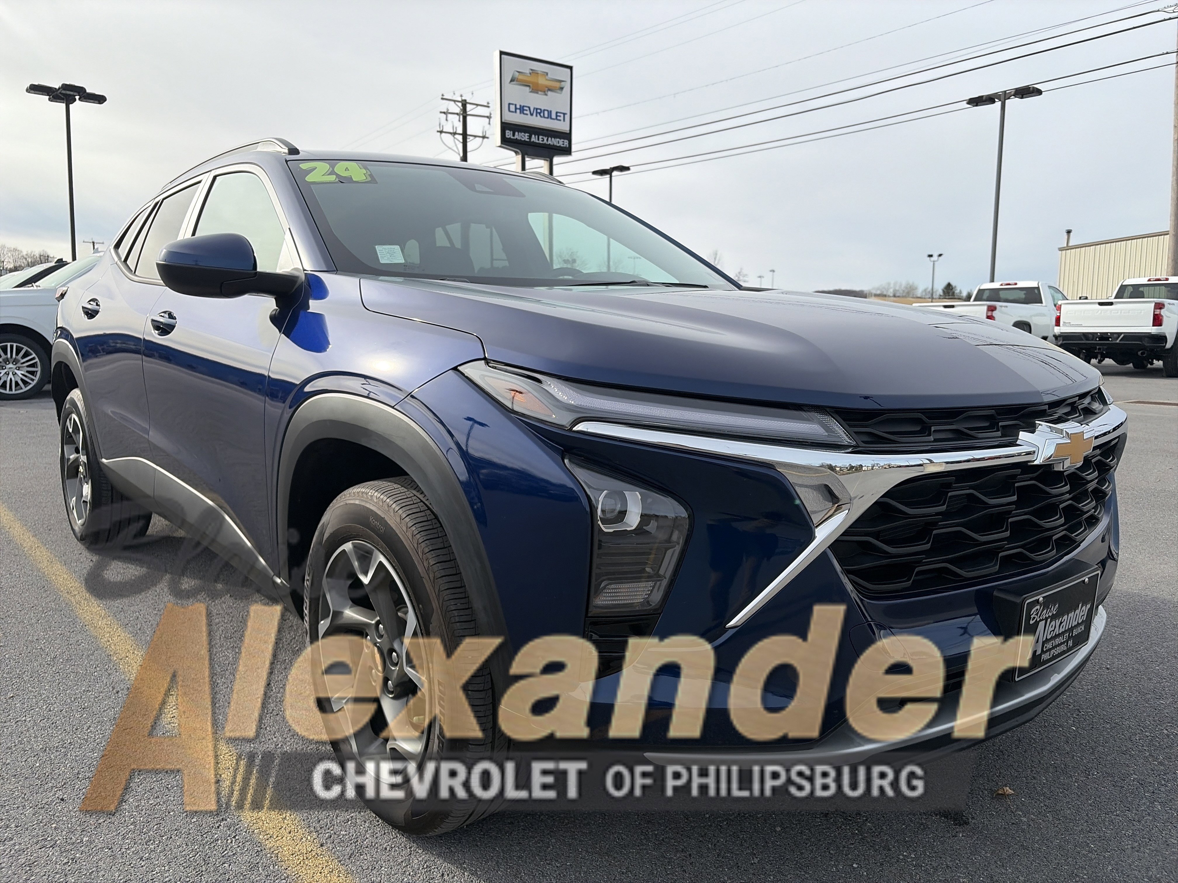 Used 2024 Chevrolet Trax LT w/ Driver Confidence Package