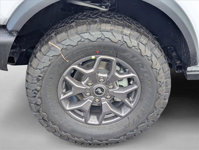 New 2025 Ford Bronco Badlands image 9
