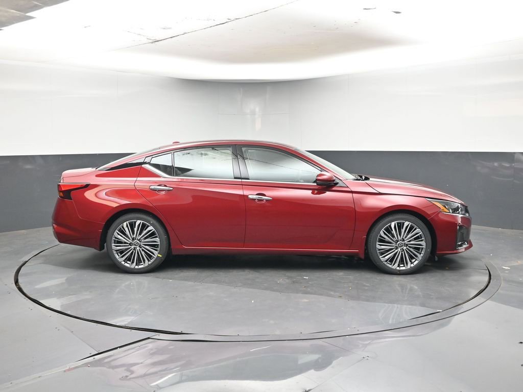New 2025 Nissan Altima 2.5 SL image 6