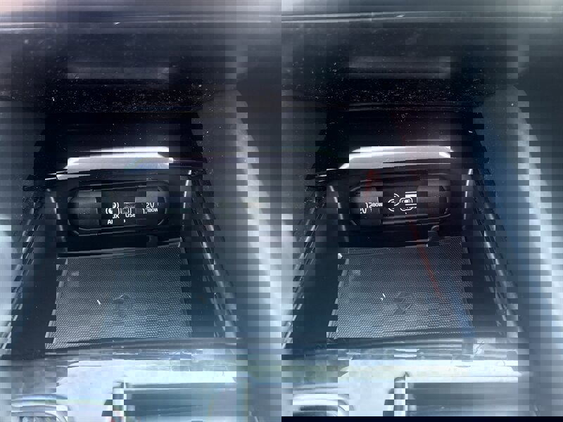 Used 2017 Kia Cadenza Premium w/ Luxury Package image 33