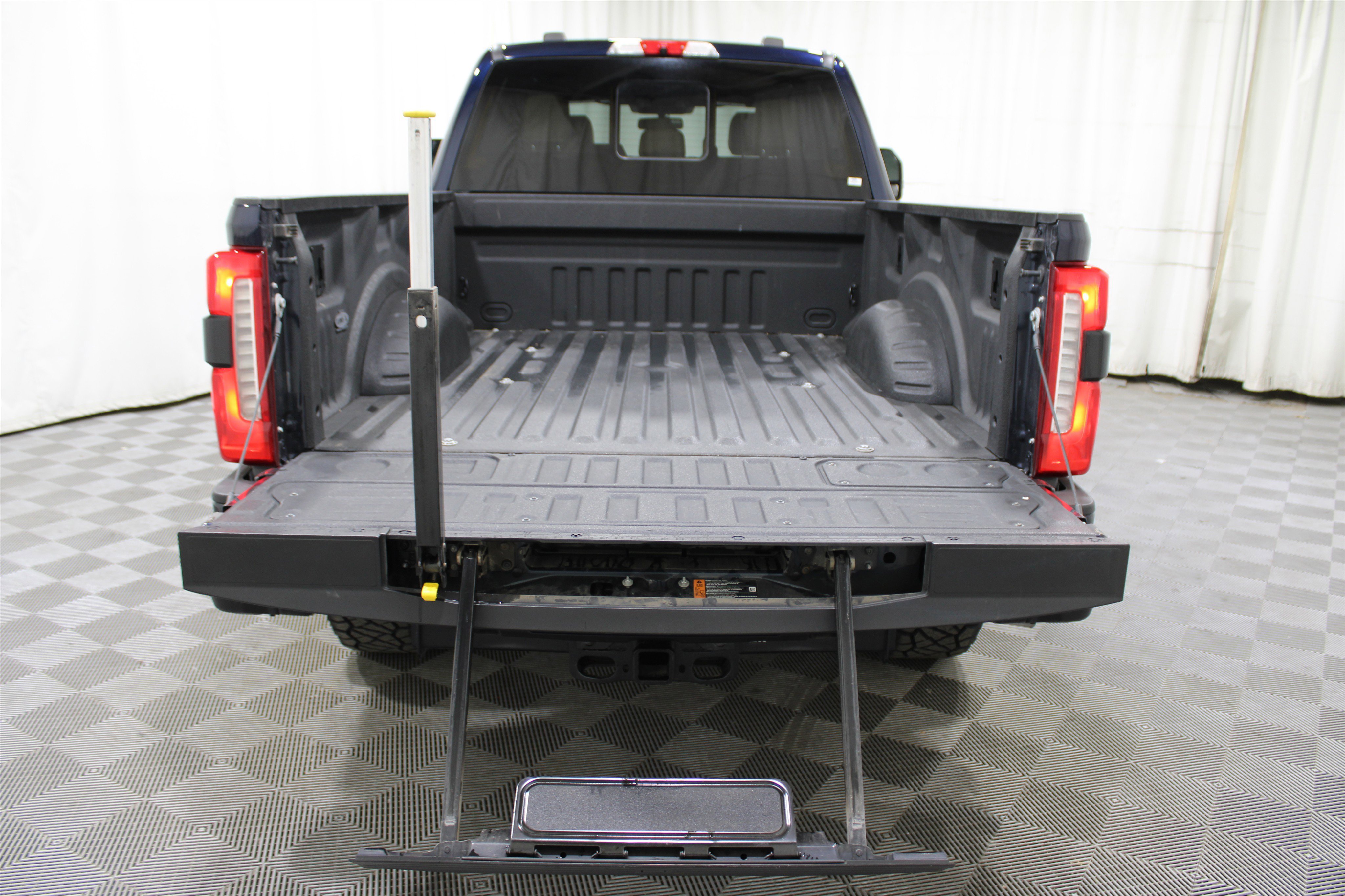 Used 2023 Ford F250 Lariat w/ Lariat Ultimate Package image 22