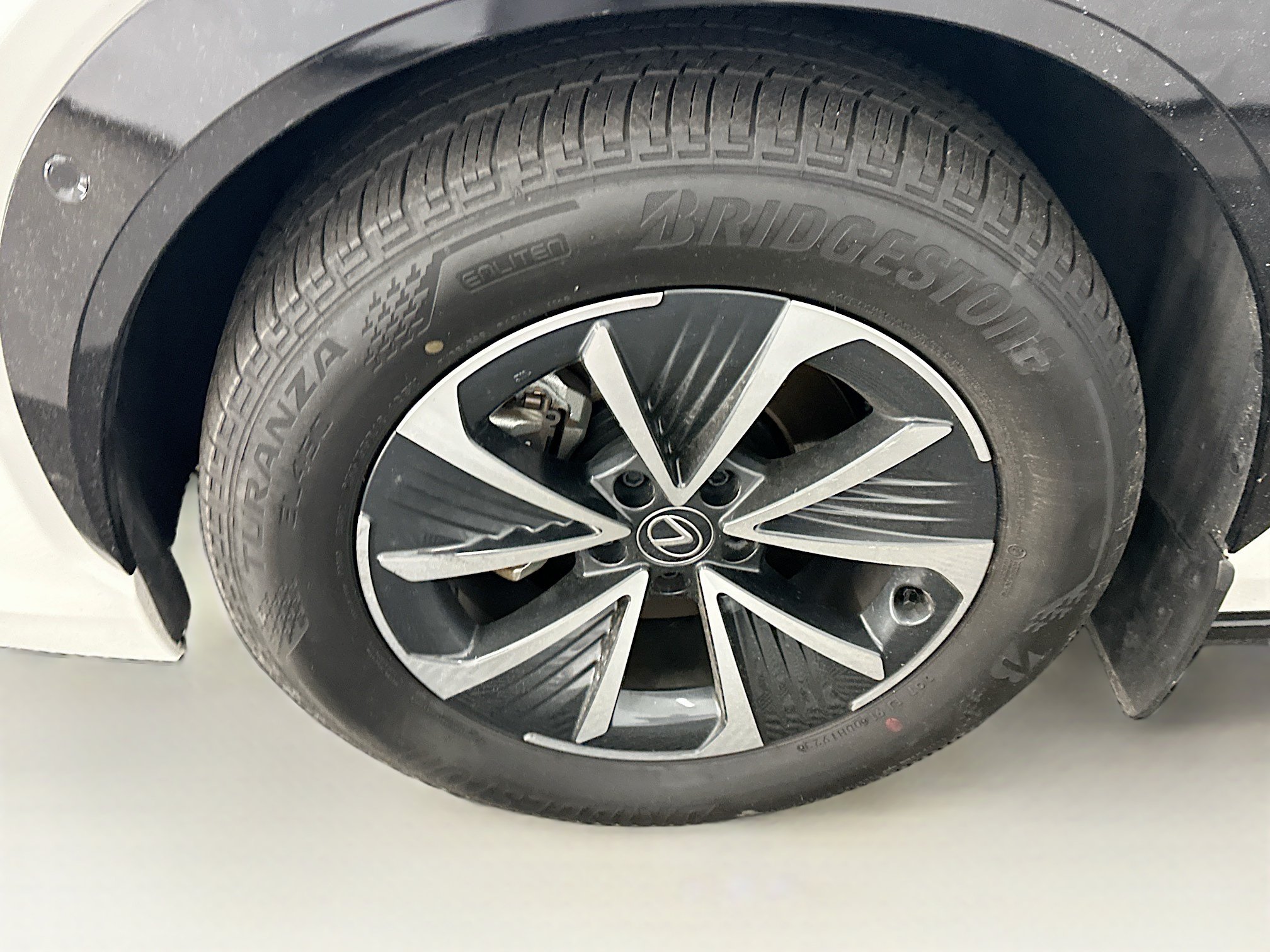 Used 2023 Lexus RZ 450e Premium w/ Technology Package AWD/4WD image 11