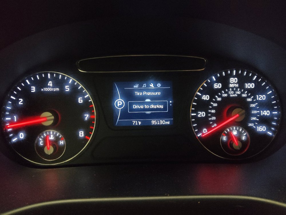 Used 2018 Kia Sorento LX image 23