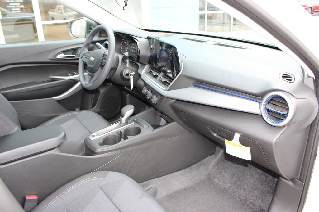 New 2026 Chevrolet Trax LS image 19