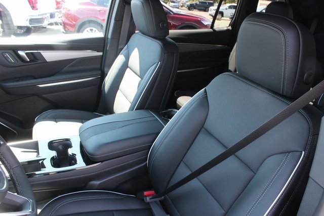 New 2026 Buick Enclave Preferred w/ Power Package image 2