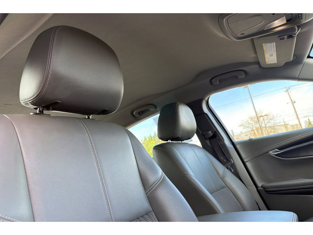 Used 2016 Chevrolet Impala LT image 18