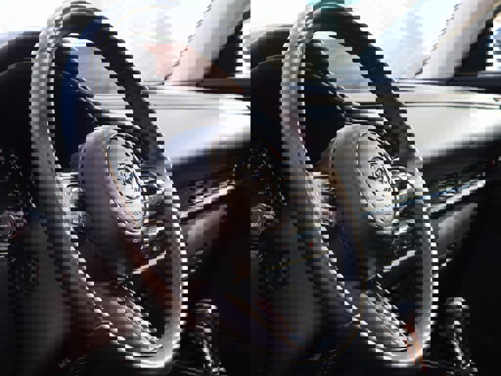 Used 2022 MAZDA CX-30 AWD 2.5 S w/ Preferred Package image 25