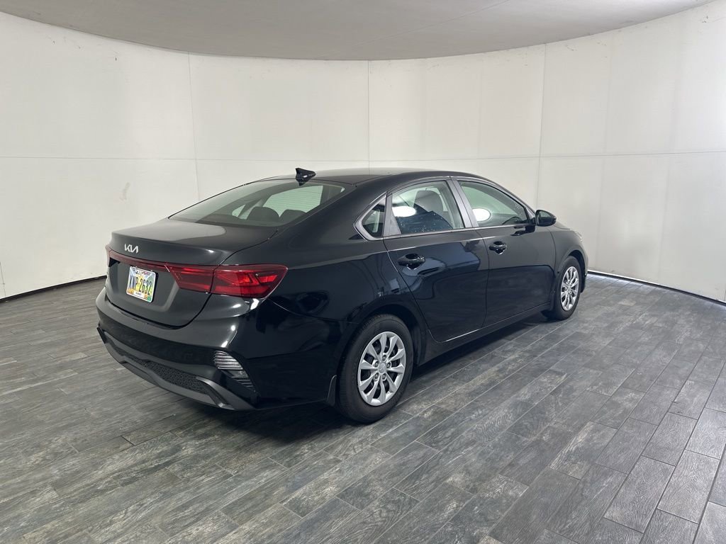 Used 2024 Kia Forte LXS image 6
