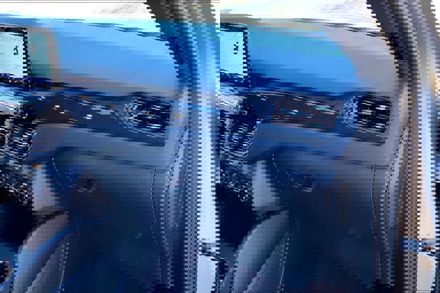 Used 2024 Ford Escape ST-Line image 19