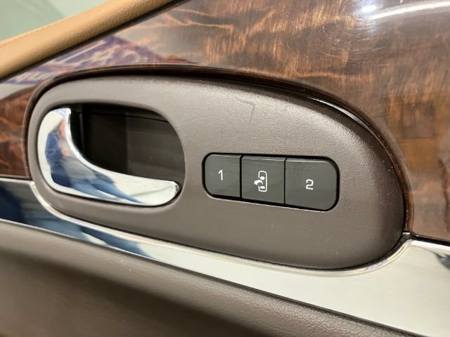 Used 2017 Buick Enclave Premium w/ Experience Buick Package AWD/4WD image 39