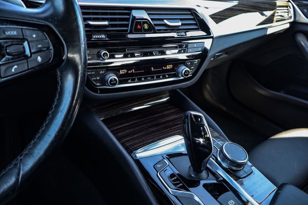 Used 2019 BMW 530i xDrive w/ Convenience Package image 29