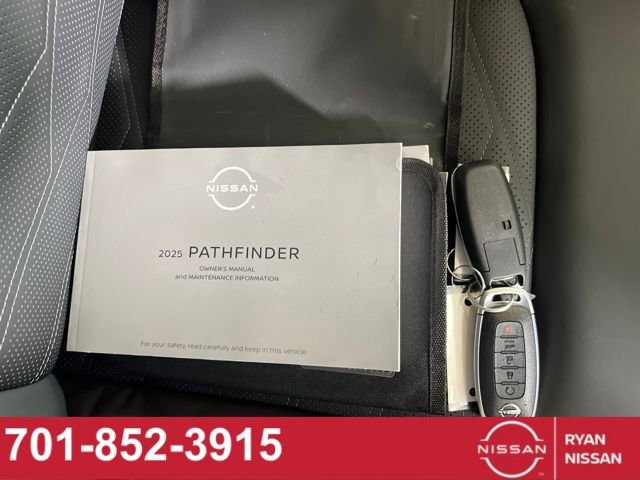 New 2025 Nissan Pathfinder Platinum w/ Cargo Package image 16