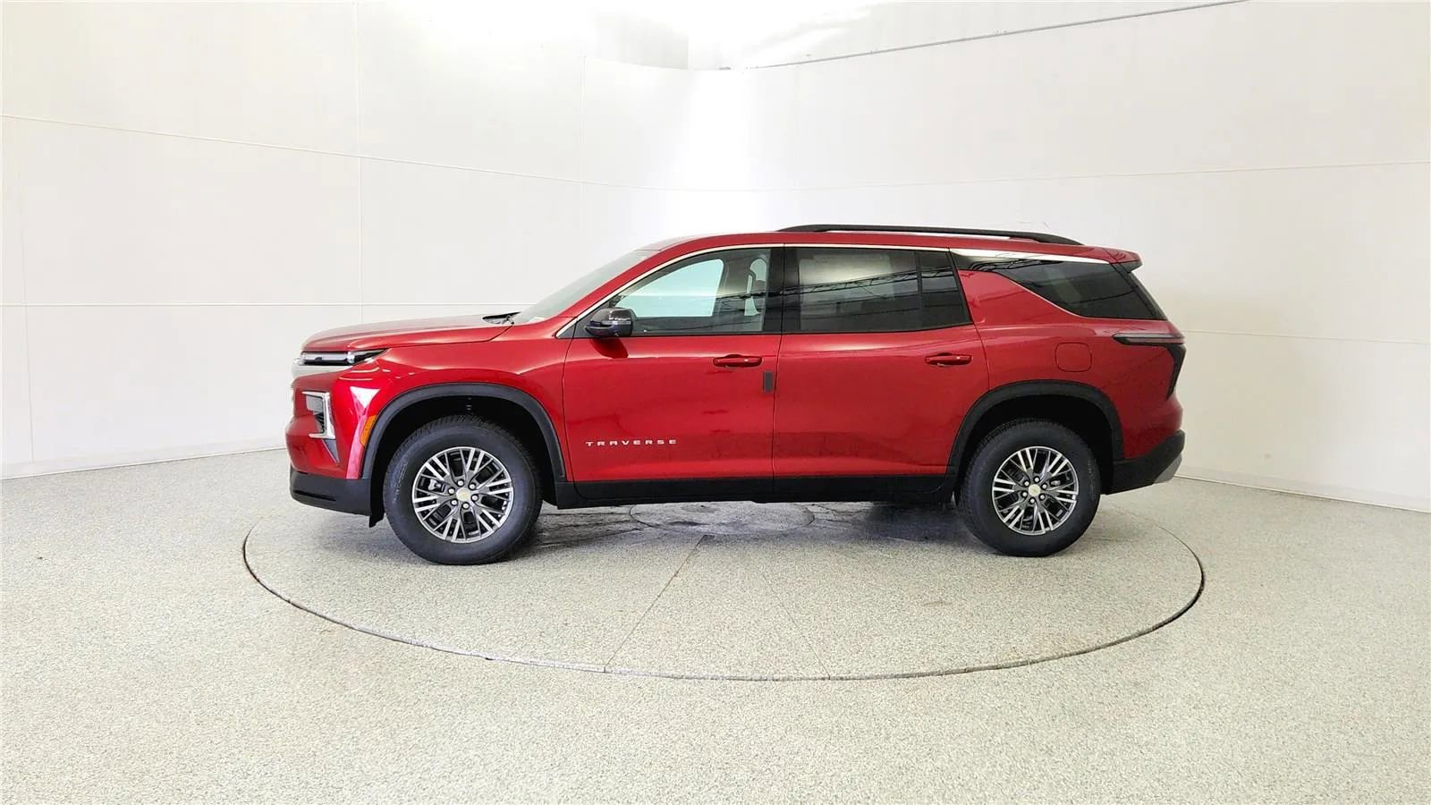 New 2026 Chevrolet Traverse LT w/ Driver Confidence Package AWD/4WD image 4