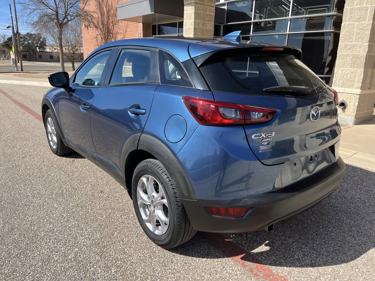 Used 2018 MAZDA CX-3 Sport image 2