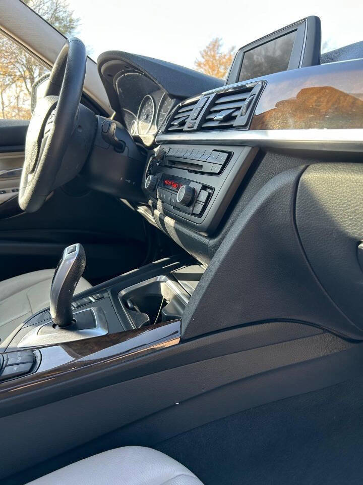Used 2015 BMW 320i Sedan image 51