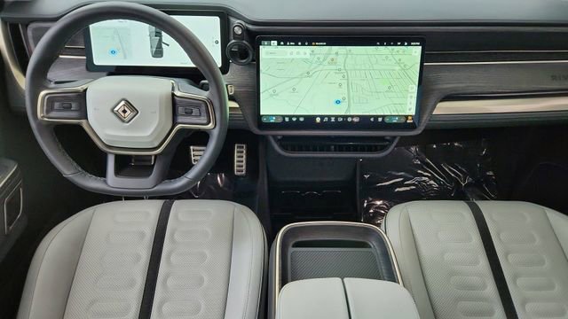 Used 2024 Rivian R1S Adventure image 40