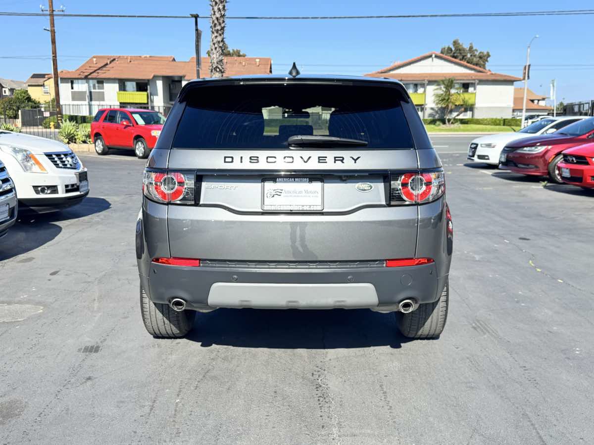 Used 2018 Land Rover Discovery Sport SE AWD/4WD image 3