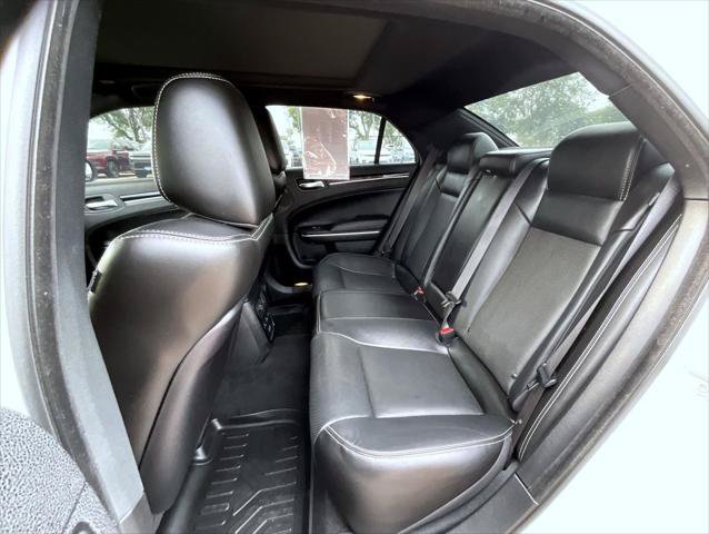 Certified 2022 Chrysler 300 S w/ Comfort Group RWD image 20