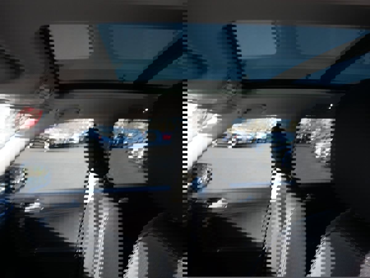 Used 2020 Volkswagen Tiguan SEL image 11