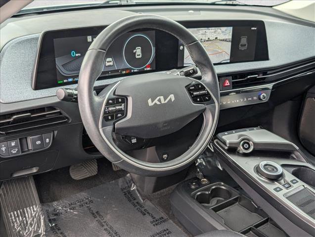 Used 2022 Kia EV6 Wind RWD image 10