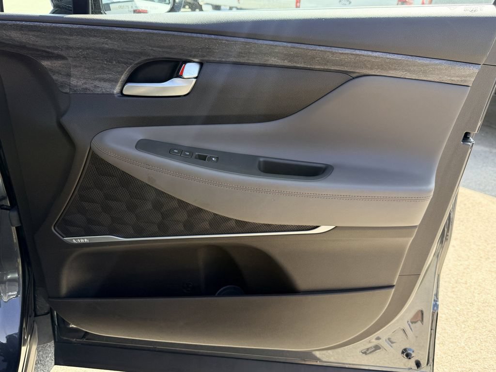 Used 2020 Hyundai Santa Fe SEL w/ Convenience + Premium Package FWD image 11