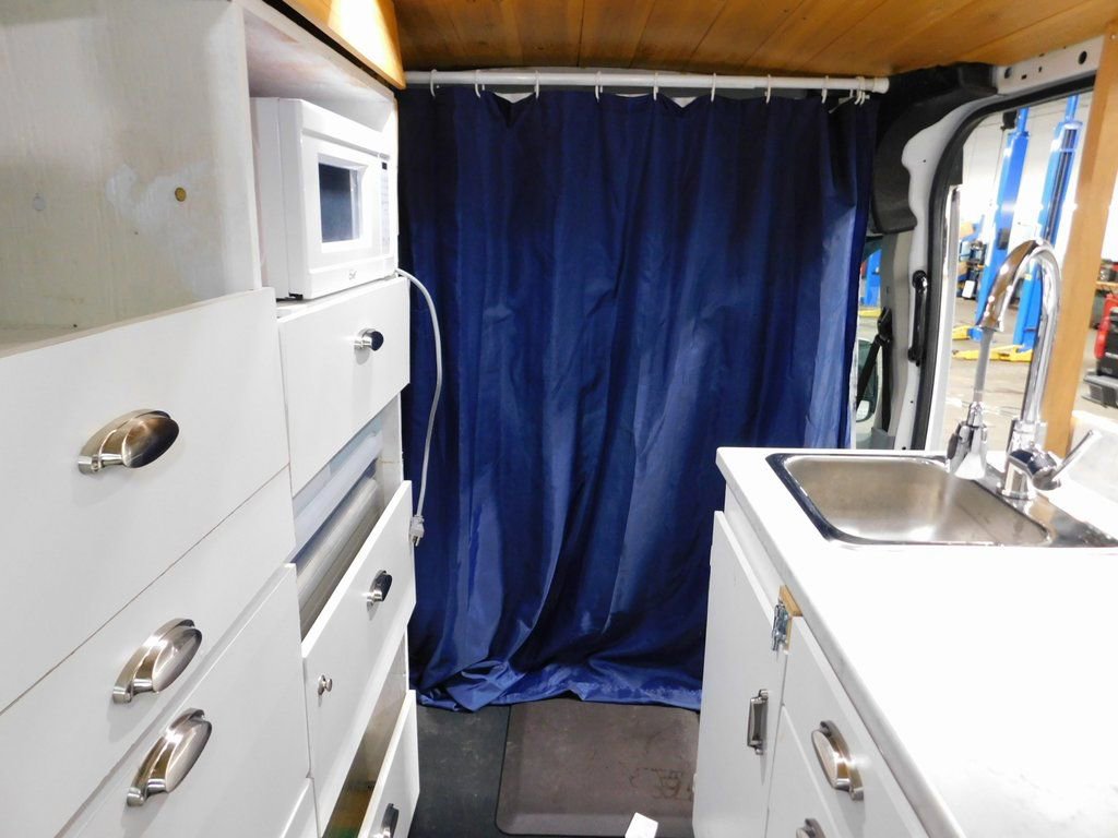 Used 2019 Ford Transit 250 148 Medium Roof RWD image 53