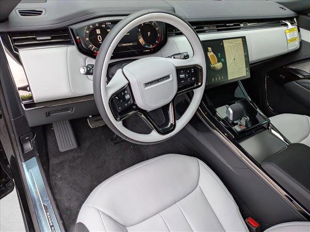 New 2026 Land Rover Range Rover Sport Dynamic SE image 3