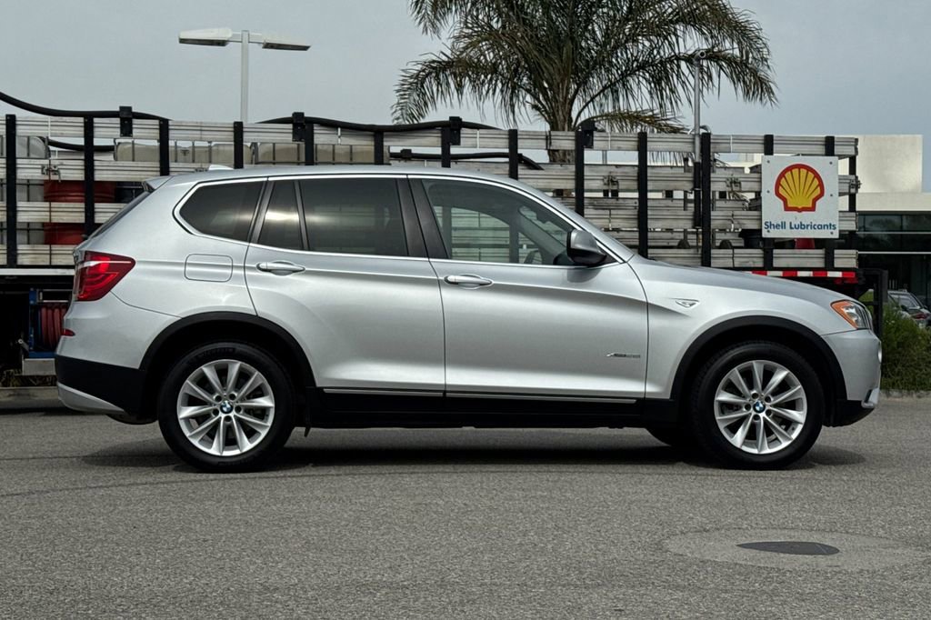 Used 2014 BMW X3 xDrive28i image 2