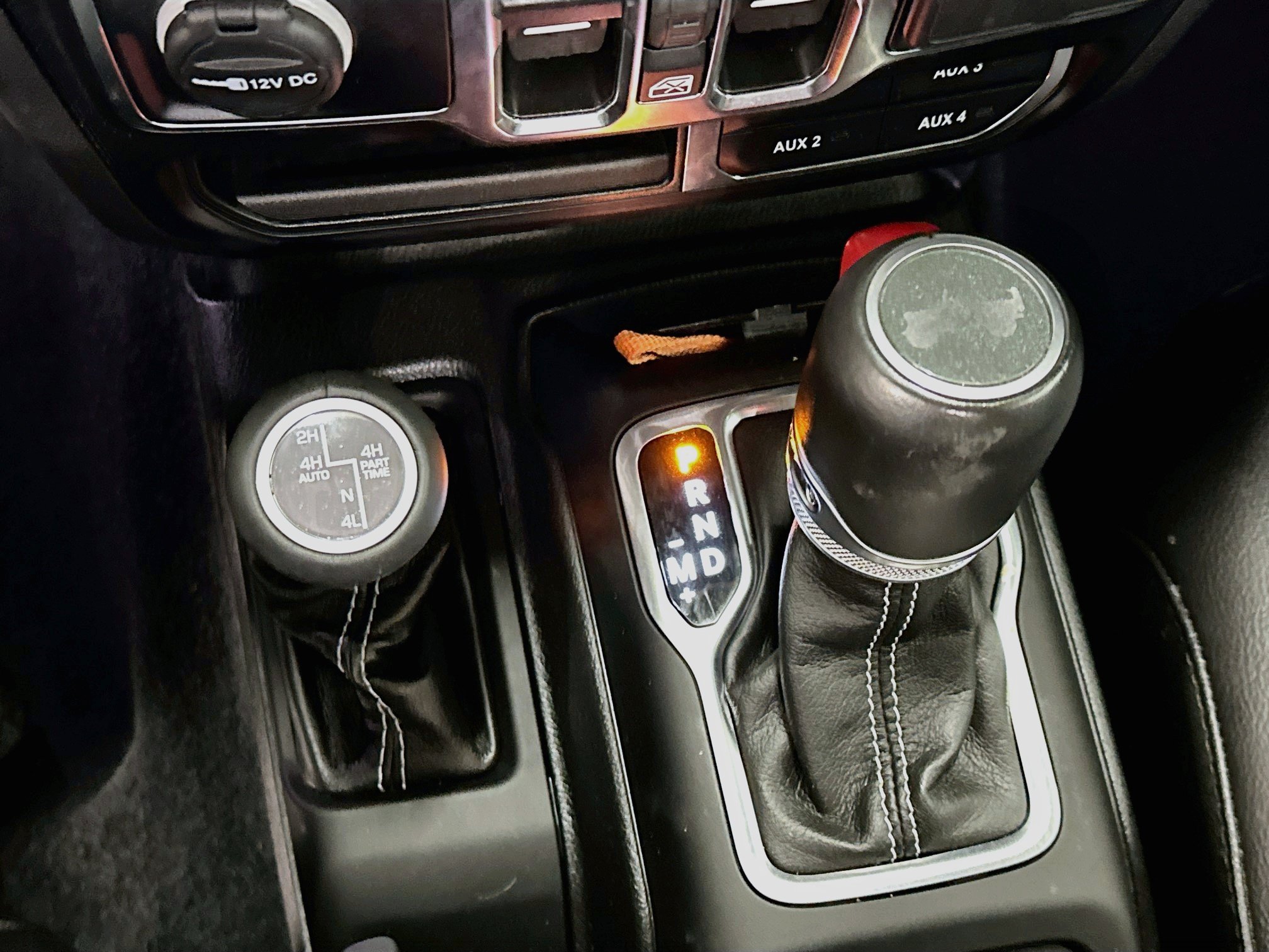 Used 2023 Jeep Wrangler Unlimited Sahara AWD/4WD image 25