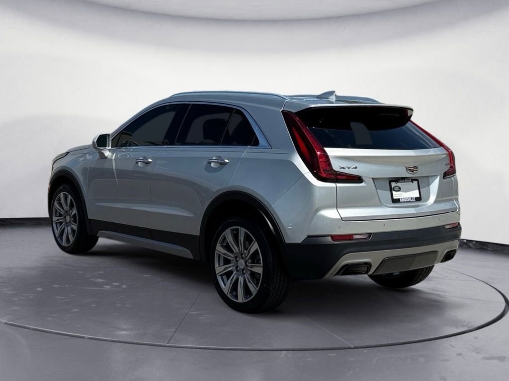 Used 2020 Cadillac XT4 Premium Luxury w/ Cold Weather Package FWD image 3