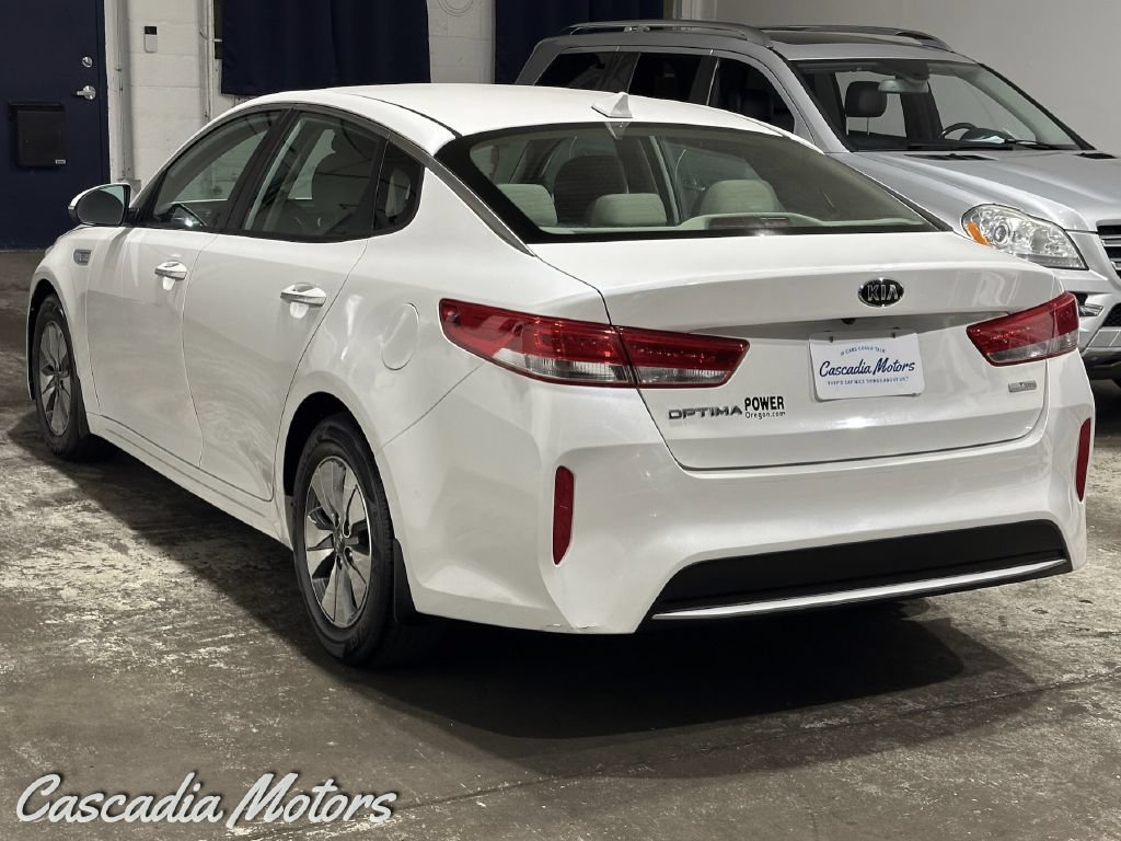 Used 2017 Kia Optima Premium FWD image 4