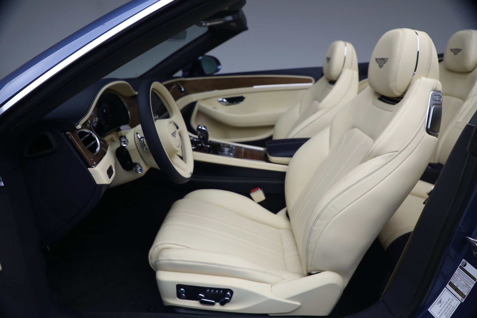 New 2026 Bentley Continental GTC AWD/4WD image 28