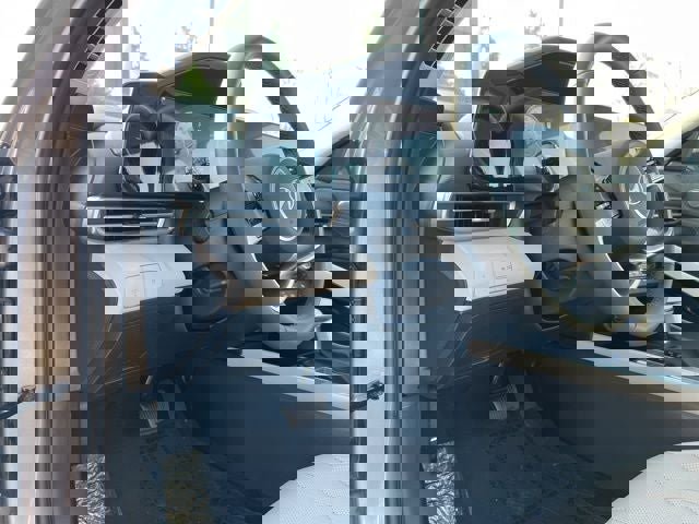 New 2026 Hyundai Elantra Limited image 9