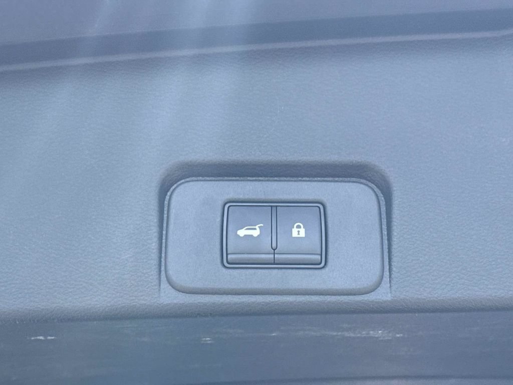 Certified 2023 Nissan Rogue Platinum w/ Platinum Premium Package FWD image 13