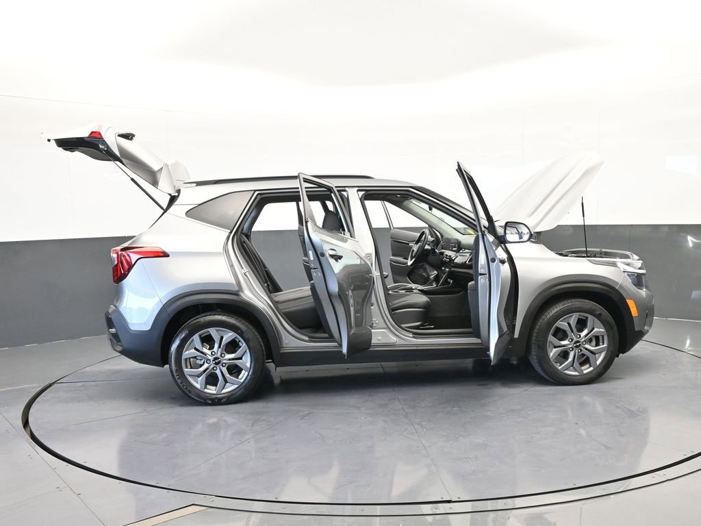 Used 2024 Kia Seltos S image 71